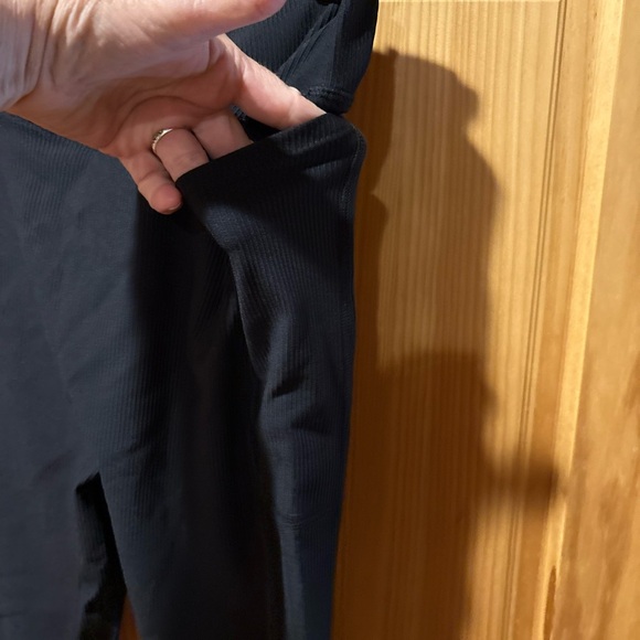 Kimith ribbed cropped tank top/sports, cross over ribbed leggings - Picture 7 of 13